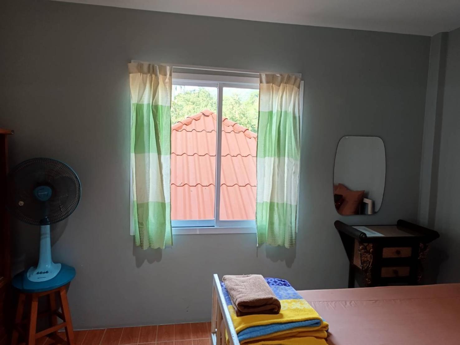 Chandra Hostel Ko Tao Esterno foto